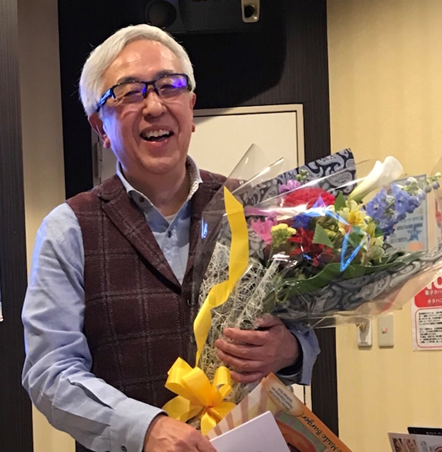 ตัวอย่าง ลุง : ภาพจากเว็บไซต์เช่าลุง https://ossanrental.thebase.in/